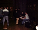 11:30 - Die Ambassadors sammeln die letzten Decklisten ein.